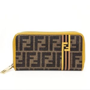 Authentic Fendi zippy Long wallet